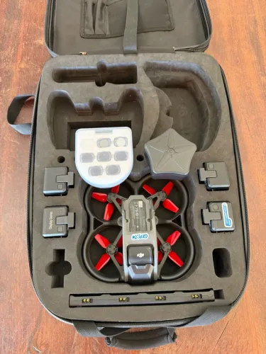 Drone DJI Avata + 4 Baterias + Hub + mochila
