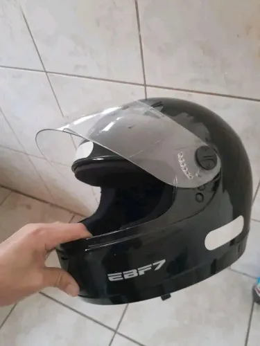 Capacete