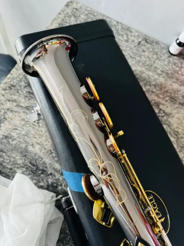 Saxofone EAGLE ÔNIX