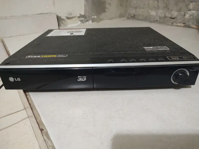Home Theater Blu-Ray 3D LG (Defeito) Sem Caixas