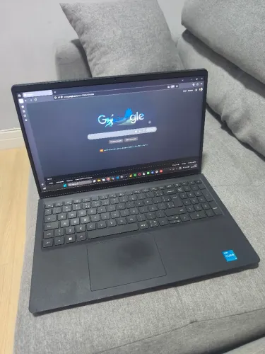 Notebook Dell semi novo 