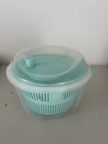 Galheteiros,centrífuga de salada,pote hermético grande,porta papel toalha.