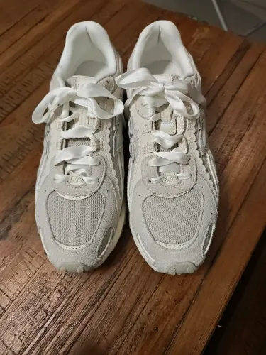 Tênis New Balance novo 204l