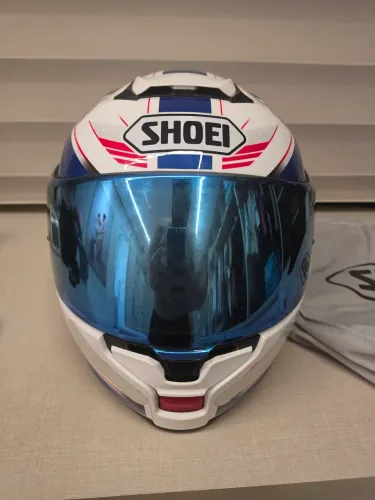 Vendo Capacete Shoei