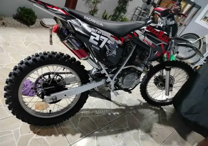Xr230 para trilha ou velocross