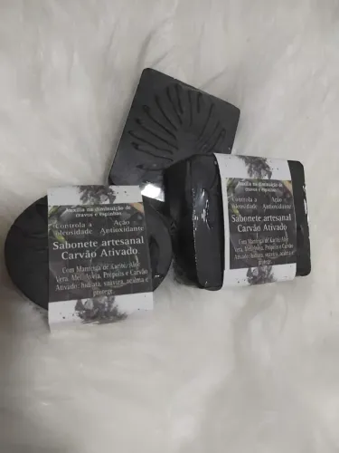 Sabonete Artesanal de Carvão 