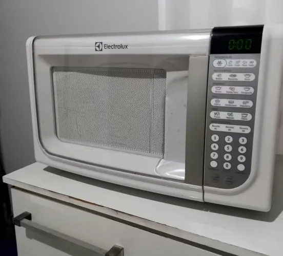 Microondas Electrolux 31l grande
