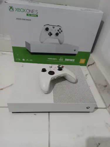 Xbox One S