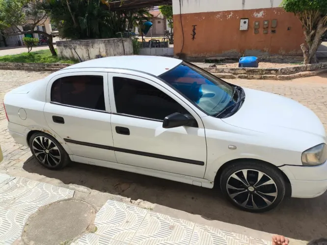 Chevrolet Astra Sedan/ GL Sedan 1.8 MPFI 4P (álcool) 2002