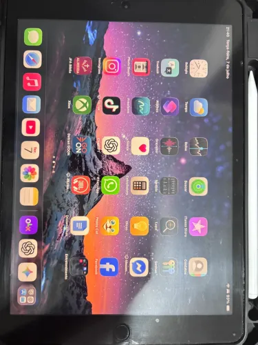 iPad 9 64GB + Caneta, Capa e Carregador (Leia a Descrição)