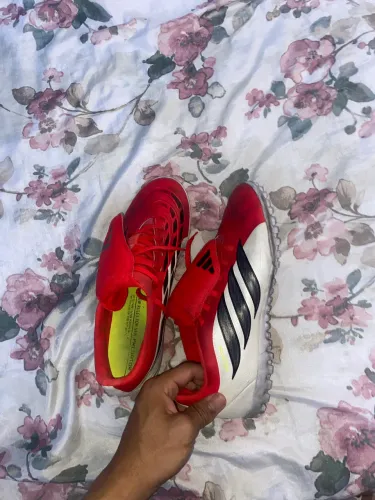 ADIDAS PREDATOR SOCIETY 40