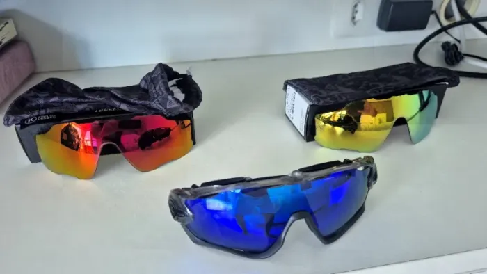 Óculos Oackley original com três pares de lentes