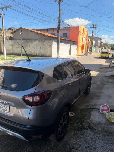 Renault Captur Iconic 1.3 TB 16V Flex 5P AUT 2022