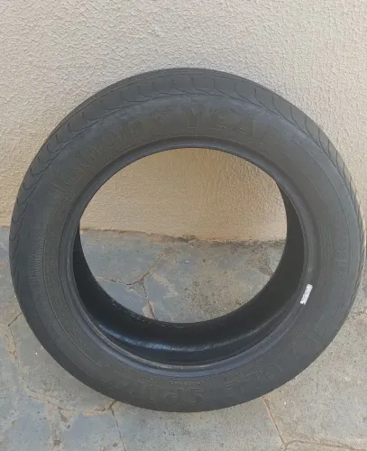 2 pneus Goodyear 205/55 R16