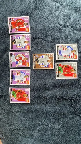 Figurinhas legends preço ótimo!!