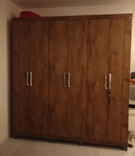 Guarda-roupa 6 portas