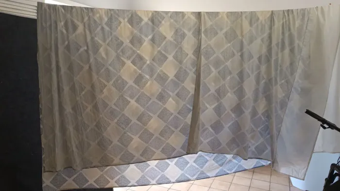 * VENDE - SE COLCHAS DE CAMA *