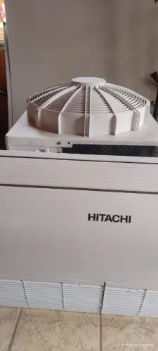 Ar condicionado piso teto 48.000 BTUs Hitachi trifásico