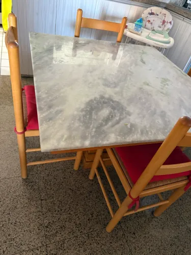 Mesa usada ! Já é o menor valor!