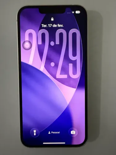 iPhone 13 branco 128 GB