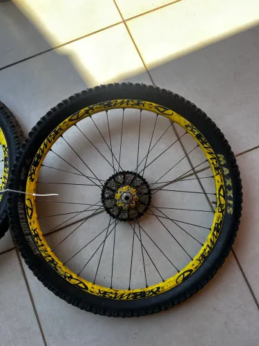 Rodas mavic deemax completas
