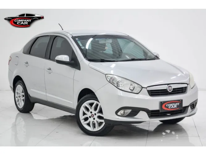 Fiat Grand Siena Essence 1.6 Flex 16V 2013