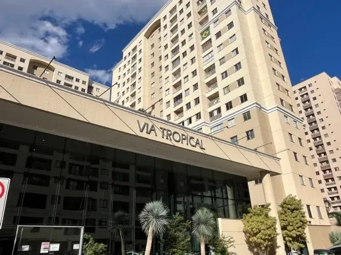 ALUGA-SE APARTAMENTO MOBILIADO - 2 QUARTOS (1 SUÍTE) | RESIDENCIAL VIA TROPICAL | SAMAMBAI