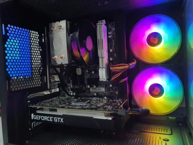 PC i7 8GB GTX 1650 4GB SSD 240GB