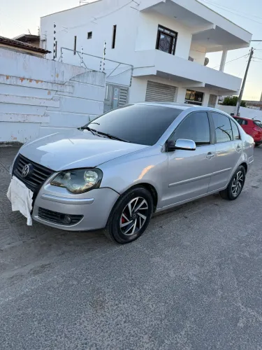 Volkswagen Polo Sedan 1.6 MI Total Flex 8V 4P 2005