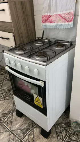 Sofá, guarda roupa e fogão !