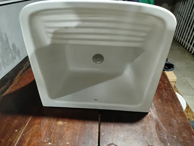 Tanque de Louça Celite