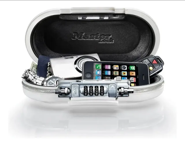 Cofre Maleta Portátil Master Lock Com Senha E Cabo De Aço