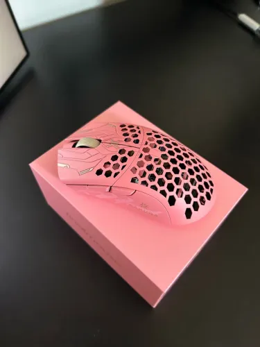 Finalmouse sakura large