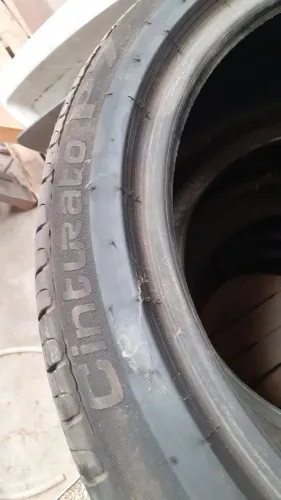 Pneus 245/40 R18