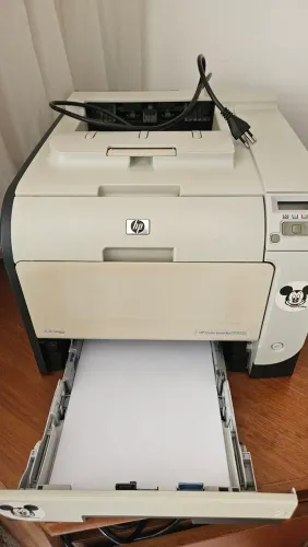 Impressora HP CP2025DN