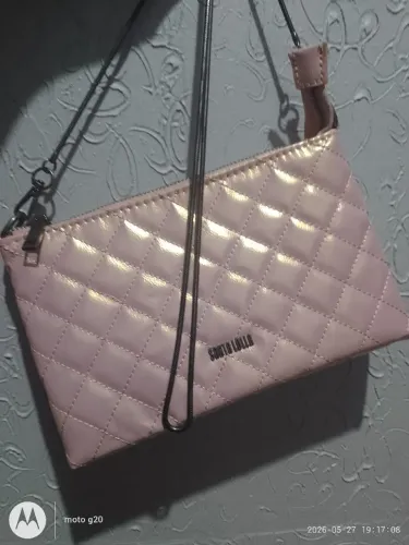 Vendo algumas bolsas lindas e original 