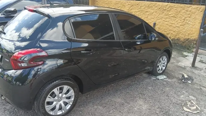 Peugeot 208 Active 1.2 Flex 12V 5P Mec. 2018