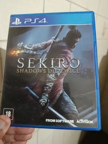 Sekiro PS4 seminovo Leia a DESCRIÇÃO