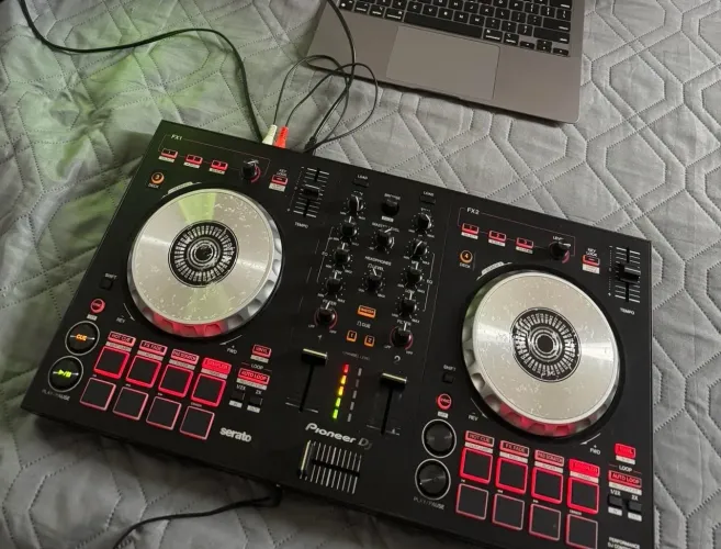 Controladora/DDJ Pioneer SB3 + Caixa