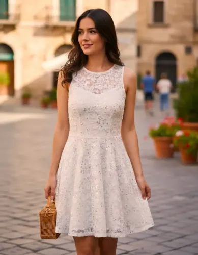 lindo vestido em renda com aplicações keric's