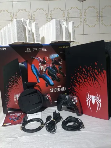 PS5 MIDIA FISICA EDIÇÃO ESPECIAL SPIDER MAN