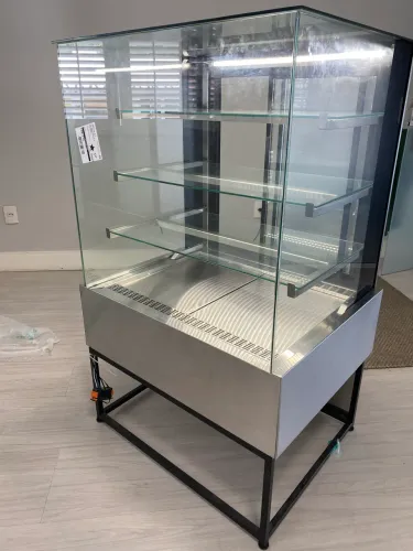 Vitrine quente e estufa