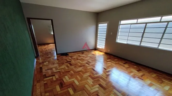 Casa Residencial à venda, Parque Santo Antônio, Jacareí - CA3803.