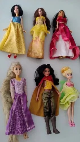 Lote com 6 princesas Disney
