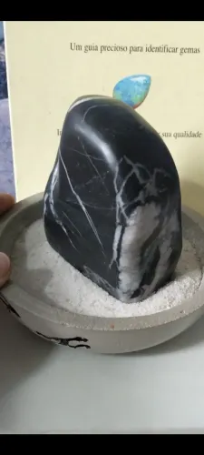 Arte japonesa Suiseki em pedra Mármore negro venado 1kg 