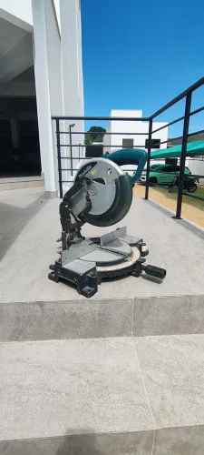 Serra meia esquadria Makita ms100