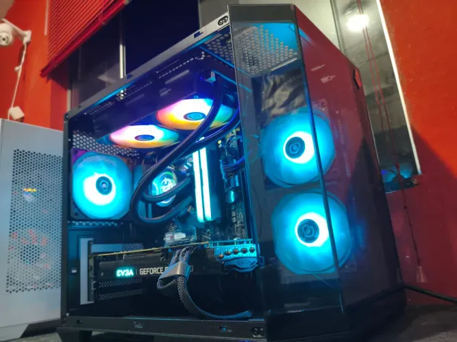 PC GAMER RYZEN 5 5500X3D RX 9060XT VENDO/TROCO