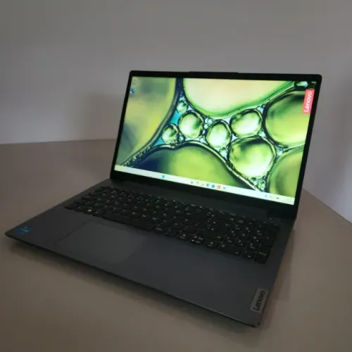 Notebook Lenovo Core i3 11 Geração 256GB SSD 8GB de RAM