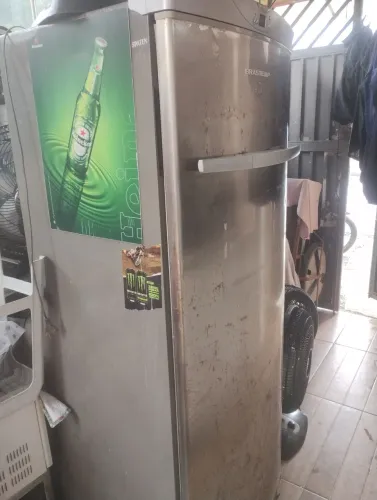 freezer top flex não faz gelo 220w