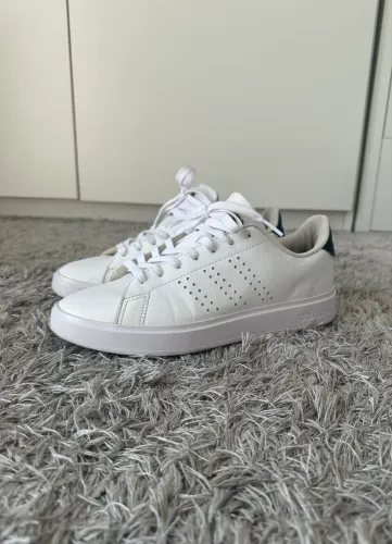 Tênis Adidas Branco